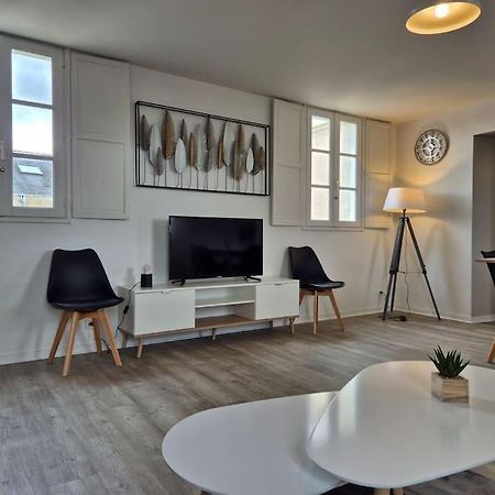 Les Carmes Apartment Angers Exterior photo
